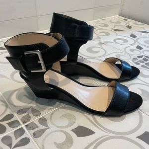 Nine West Black Wedge Sandal 8.5M